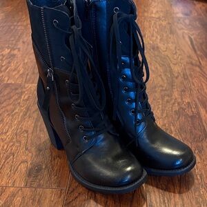 Pierre Dumas black boots